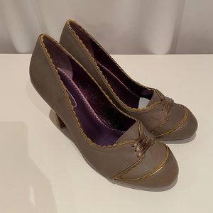 Poetic License Heels